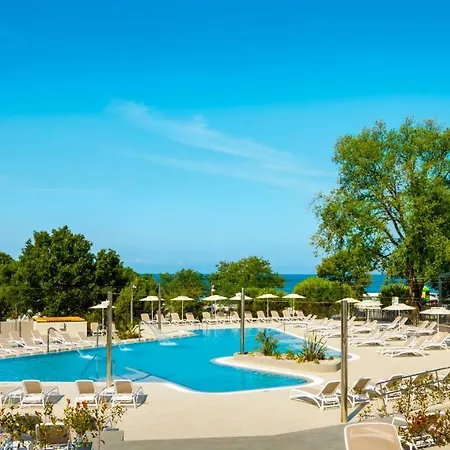 Relax Premium Village Holiday Homes