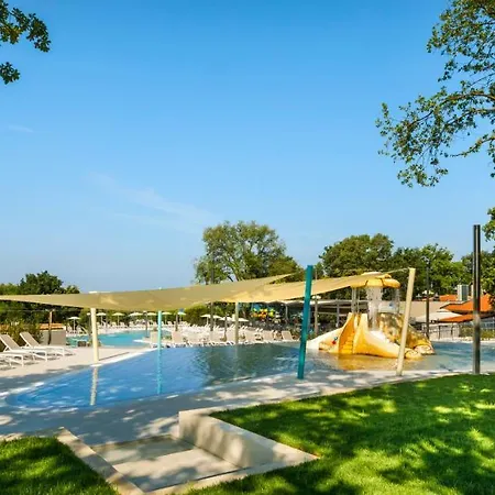Relax Premium Village Holiday Homes 4* Novigrad Istria